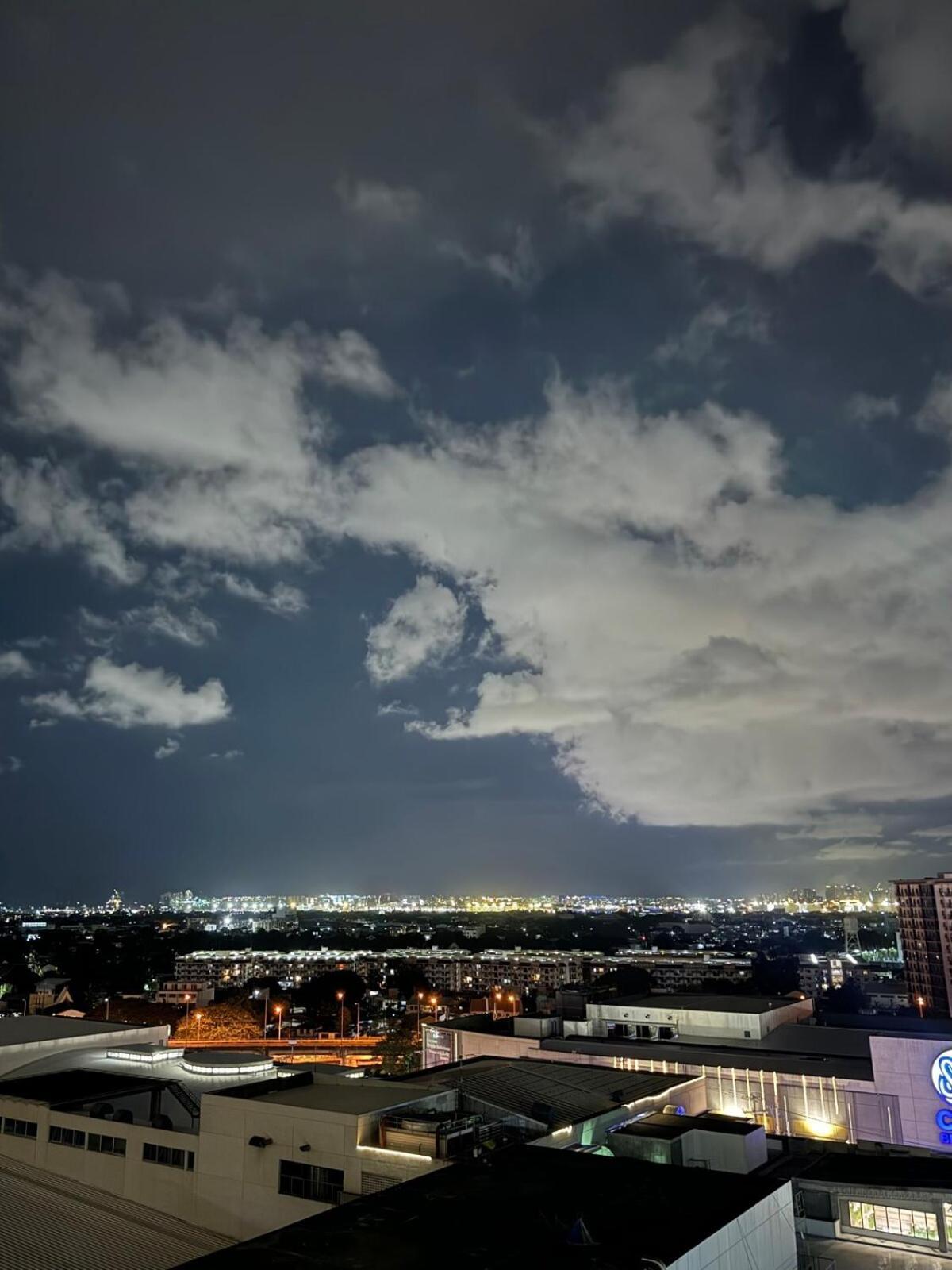Azure Paranaque, 1br Bahamas 15th Floor Manila